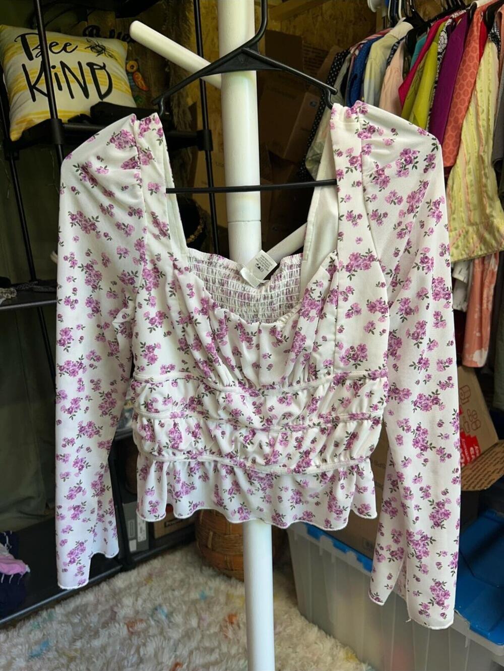 Kirious Los Angeles Floral Long Sleeve Smocked Crop Top Size M